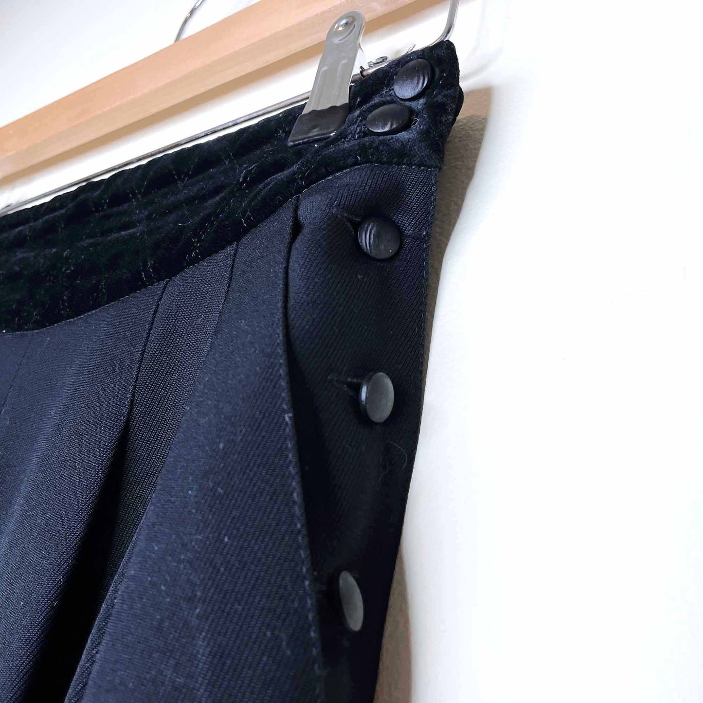 vintage escada black velvet waistband high rise tuxedo trousers - size 34