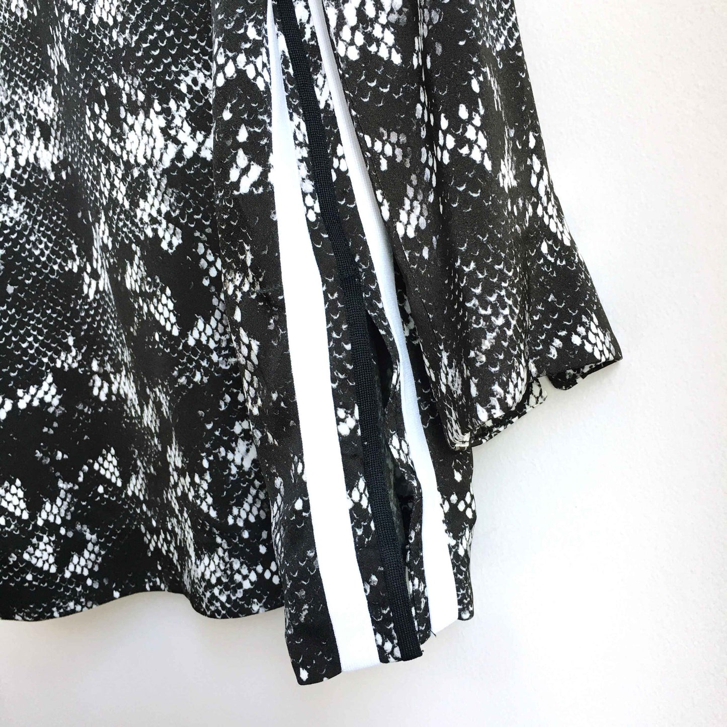 Escada Sport python stripe viscose top - size 46