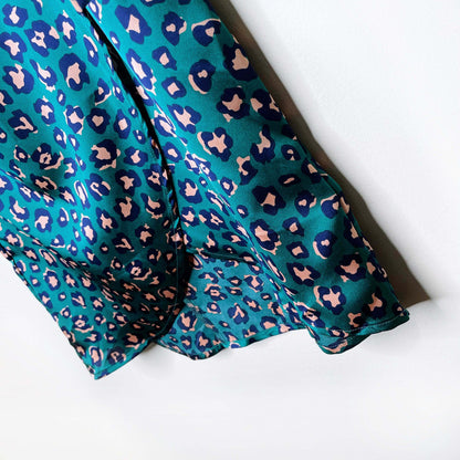 nwt e.ssue green leopard satin wrap midi skirt - size medium
