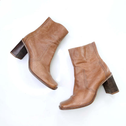 vintage faith tan leather square toe heeled boot - size 6.5