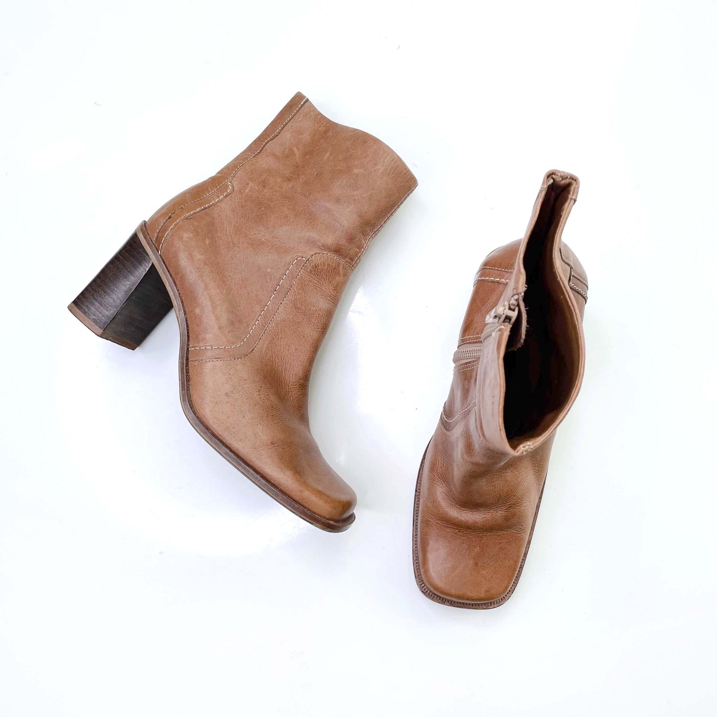 vintage faith tan leather square toe heeled boot - size 6.5