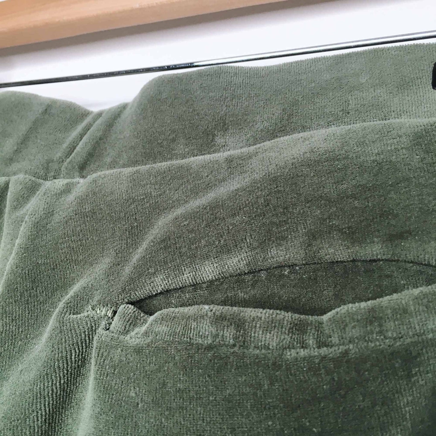 Farm Rio moto reinforced velour lounge pants - size Medium