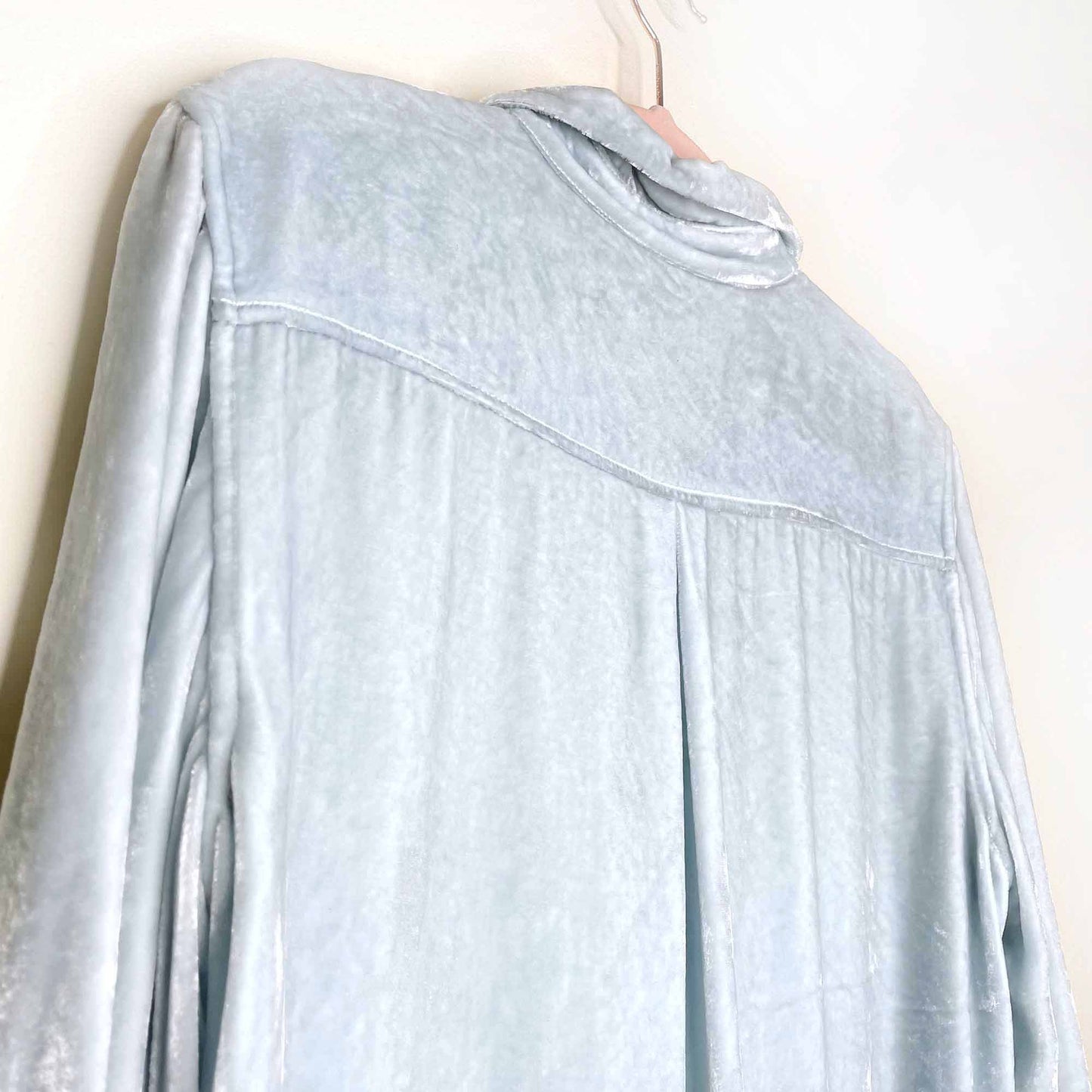 equipment femme bradner velvet shirt - size medium