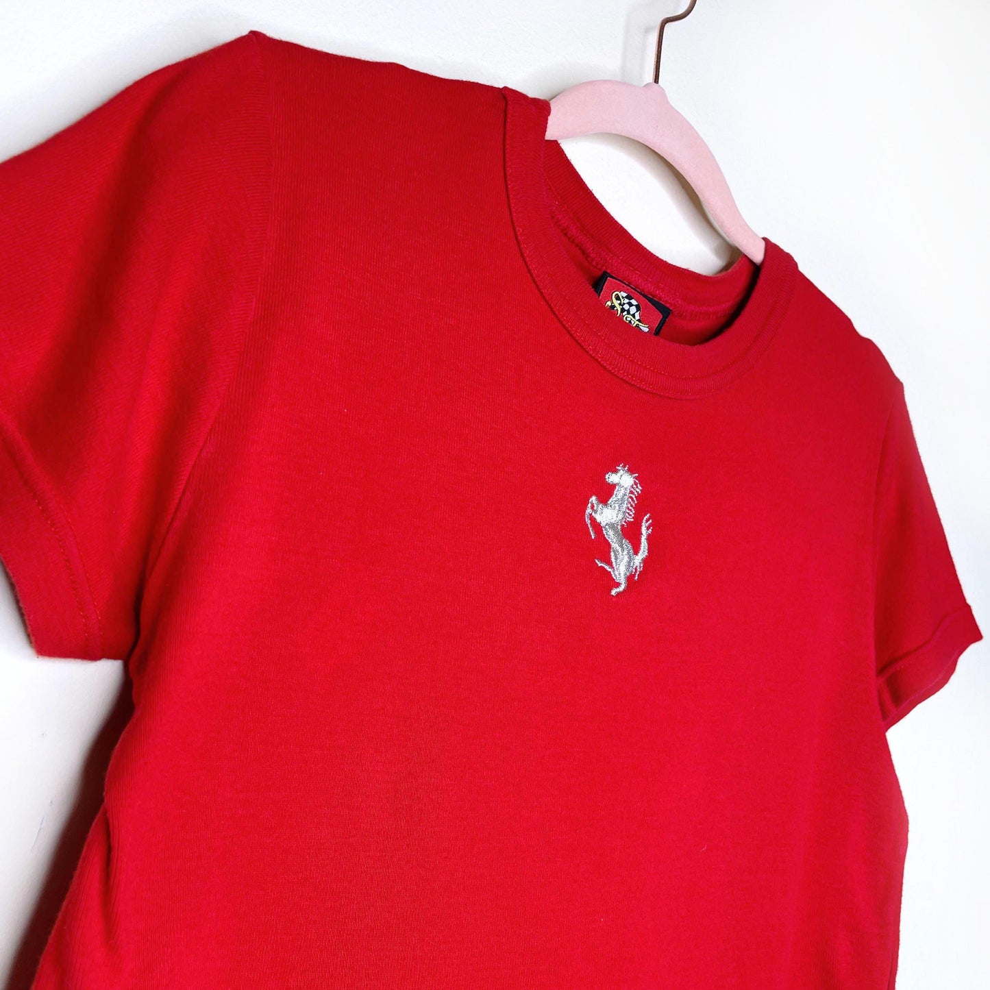 vintage red ferrari logo tee - size large
