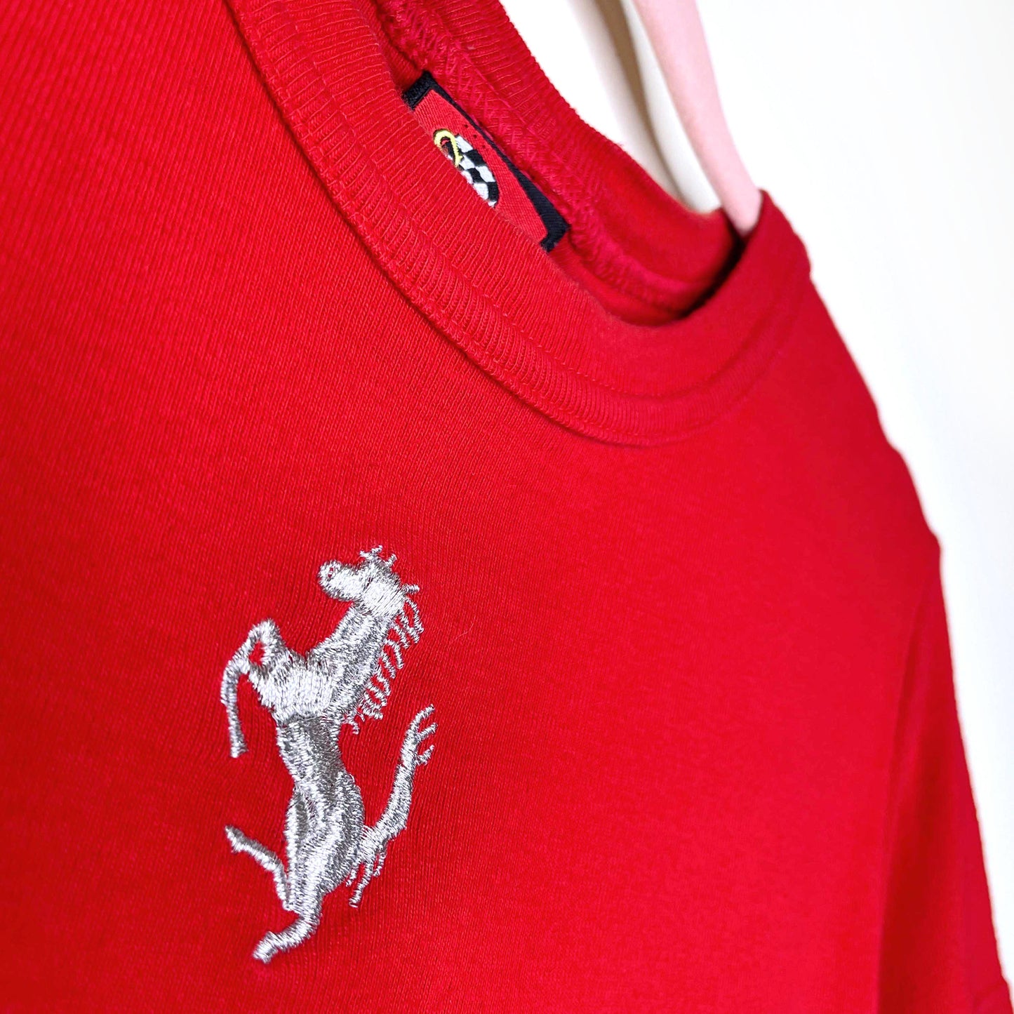 vintage red ferrari logo tee - size large