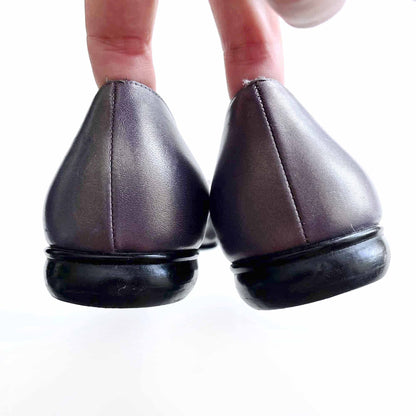 salvatore ferragamo metallic bow ballet flats - size 6