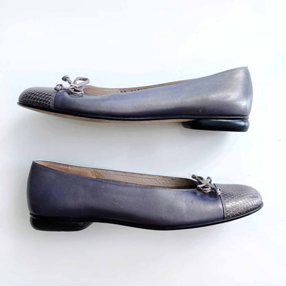 salvatore ferragamo metallic bow ballet flats - size 6