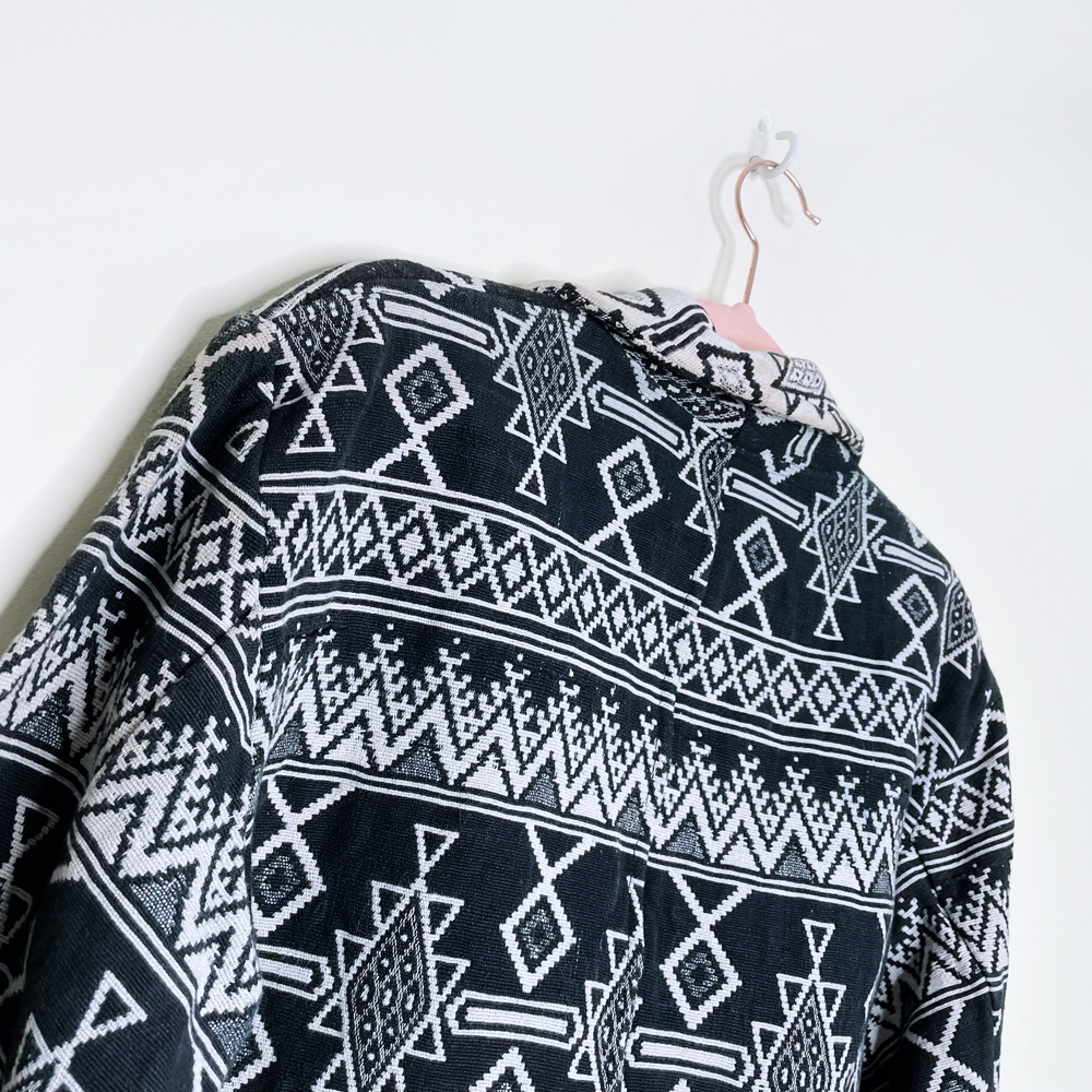 vintage flashback tapestry aztec cropped jacket - size small