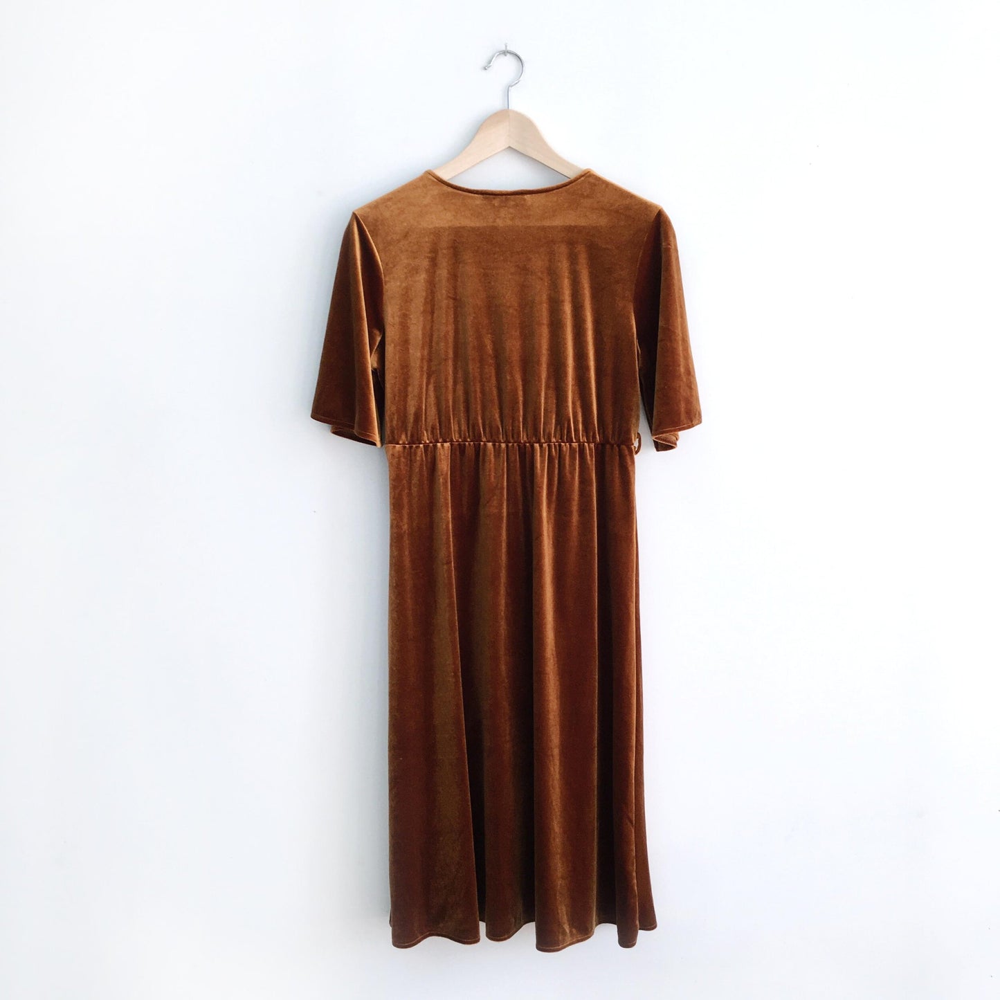 Forever 21 Gold Velvet Tulip Dress - size Small