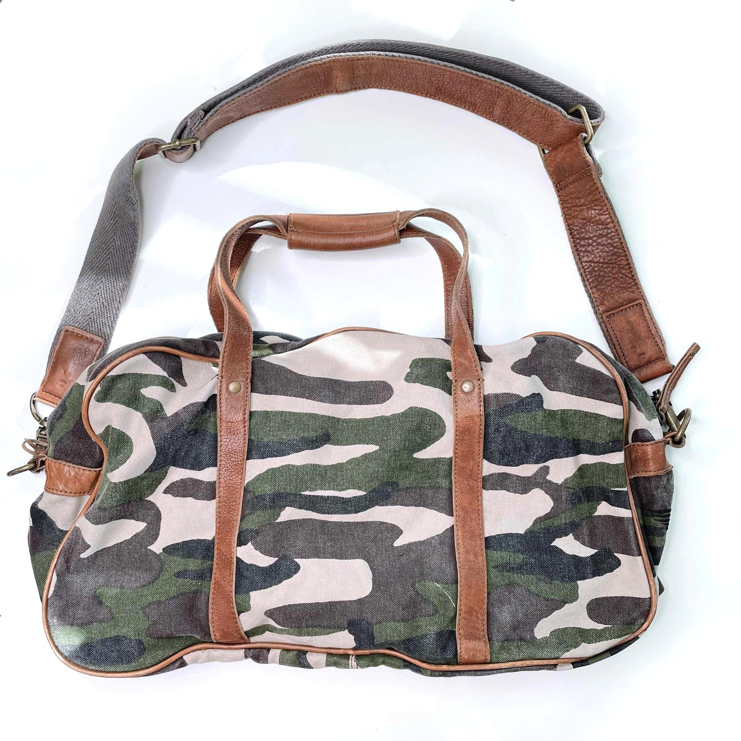 fossil camo duffle bag with brown leather trim