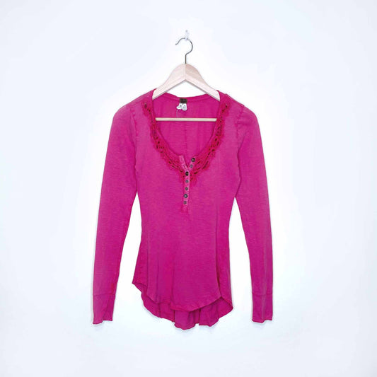 we the free lou legacy crochet henley long sleeve tee - size xs