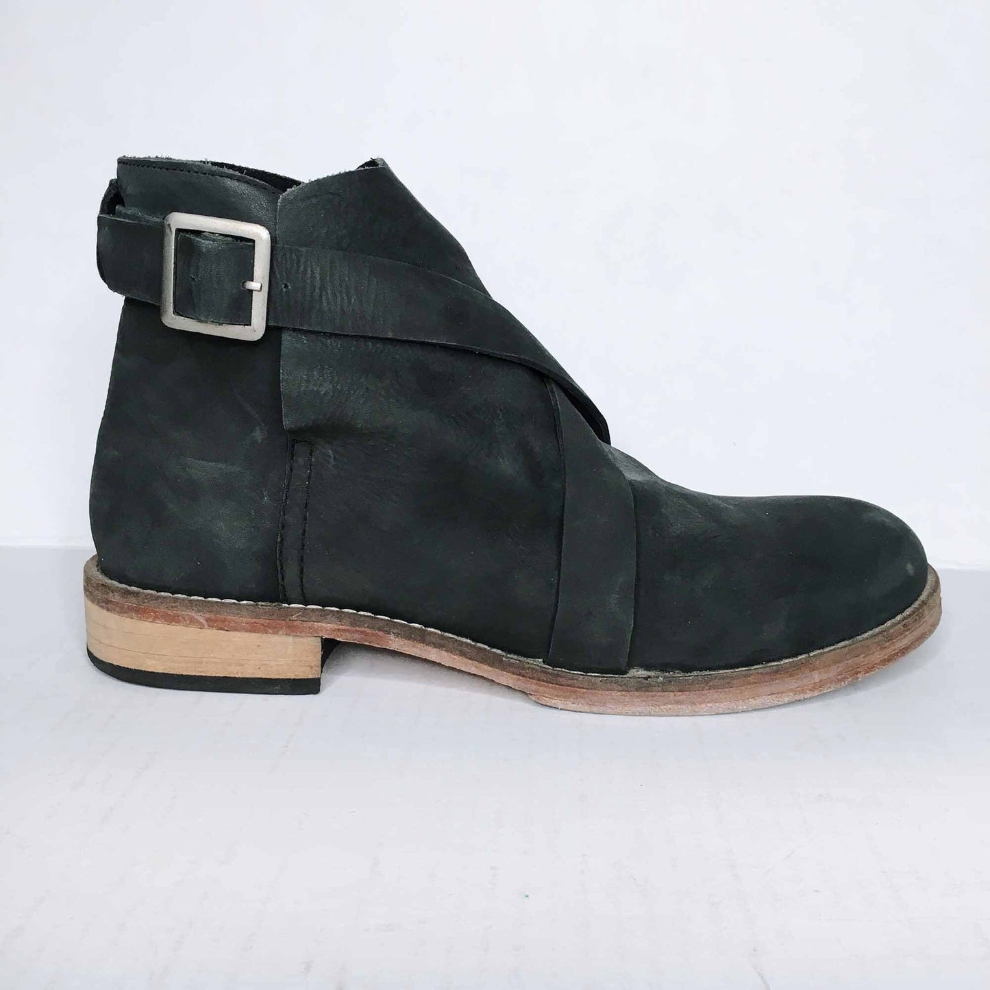 Free People La Palmas leather ankle boot - size 38
