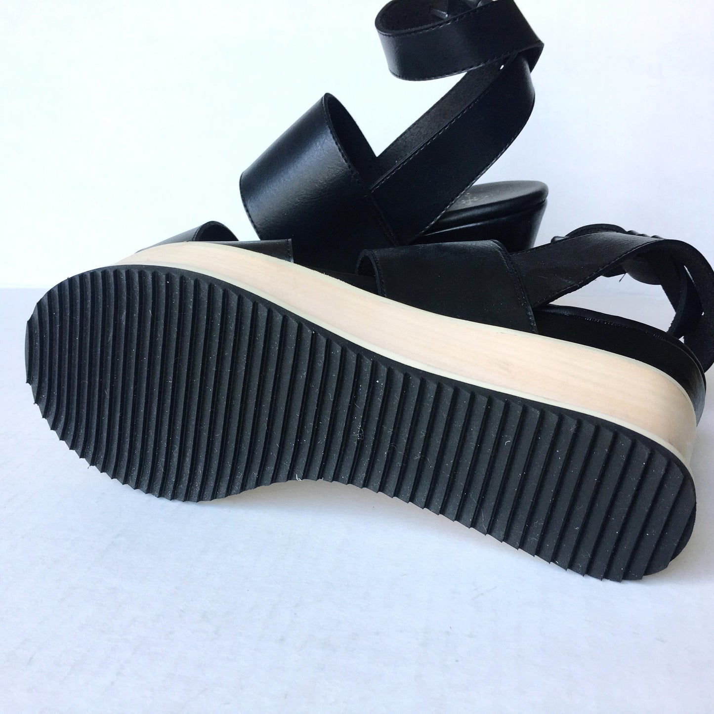 NWT Free People Vegan Dorian Wedge - size 9