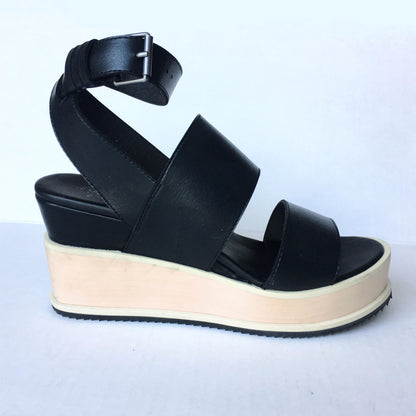 NWT Free People Vegan Dorian Wedge - size 9