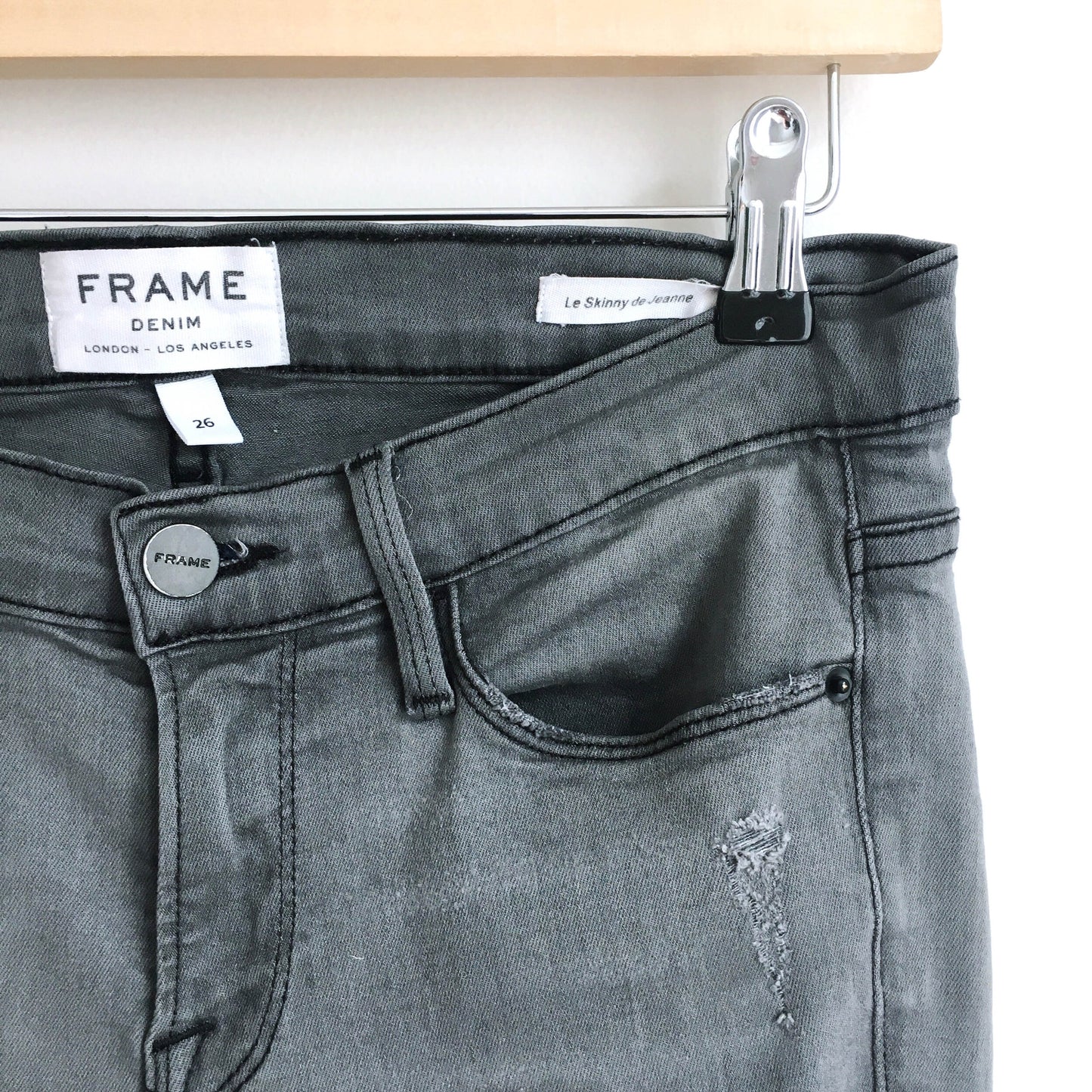Frame Denim le skinny de Jeanne ripped - size 27