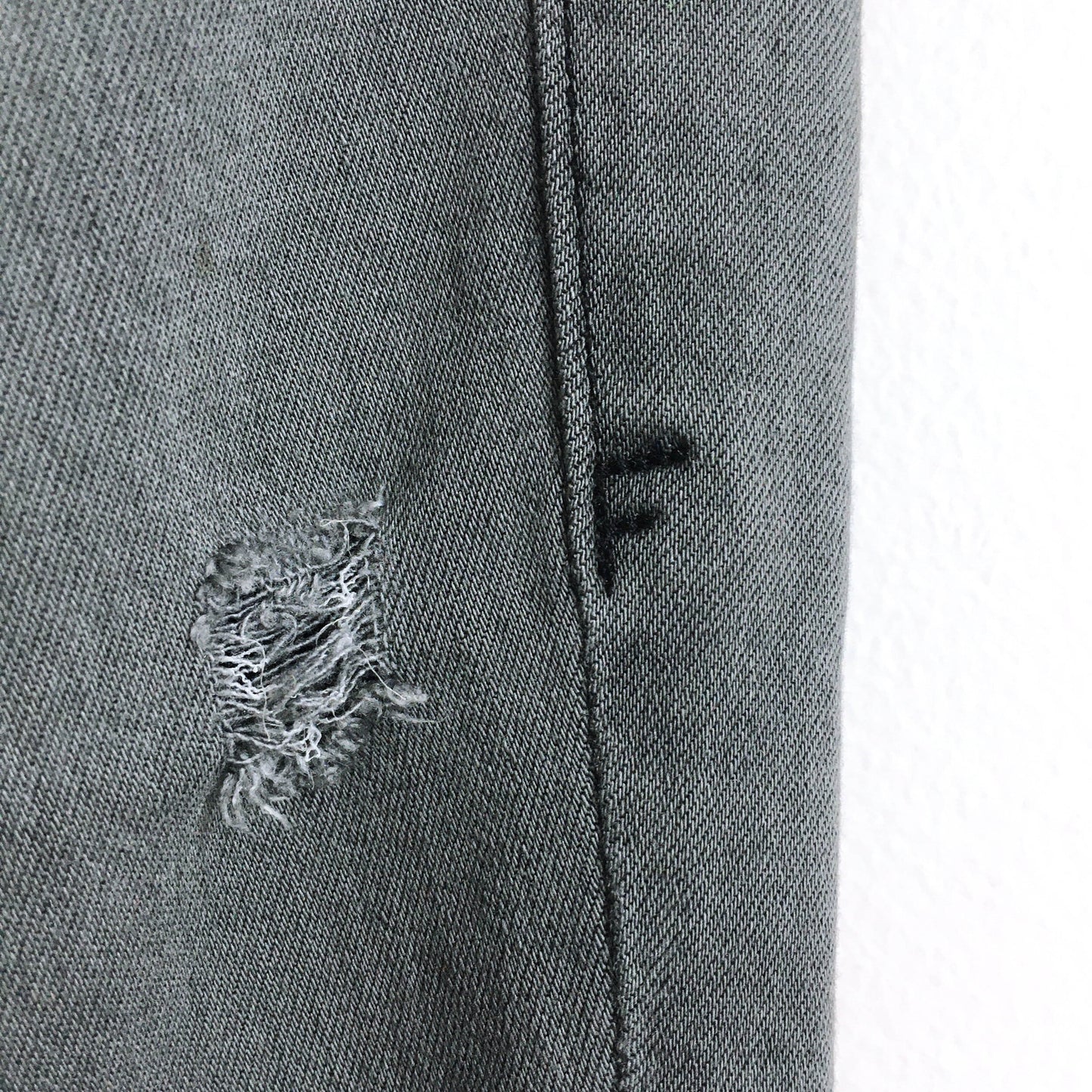 Frame Denim le skinny de Jeanne ripped - size 27