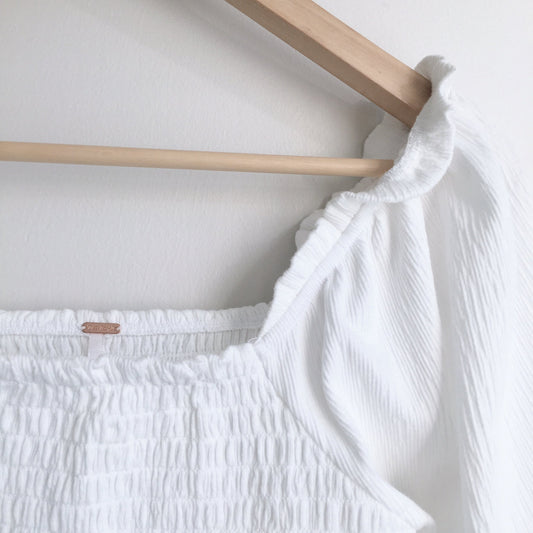 Free People Brenyce smocked crop top - size Small