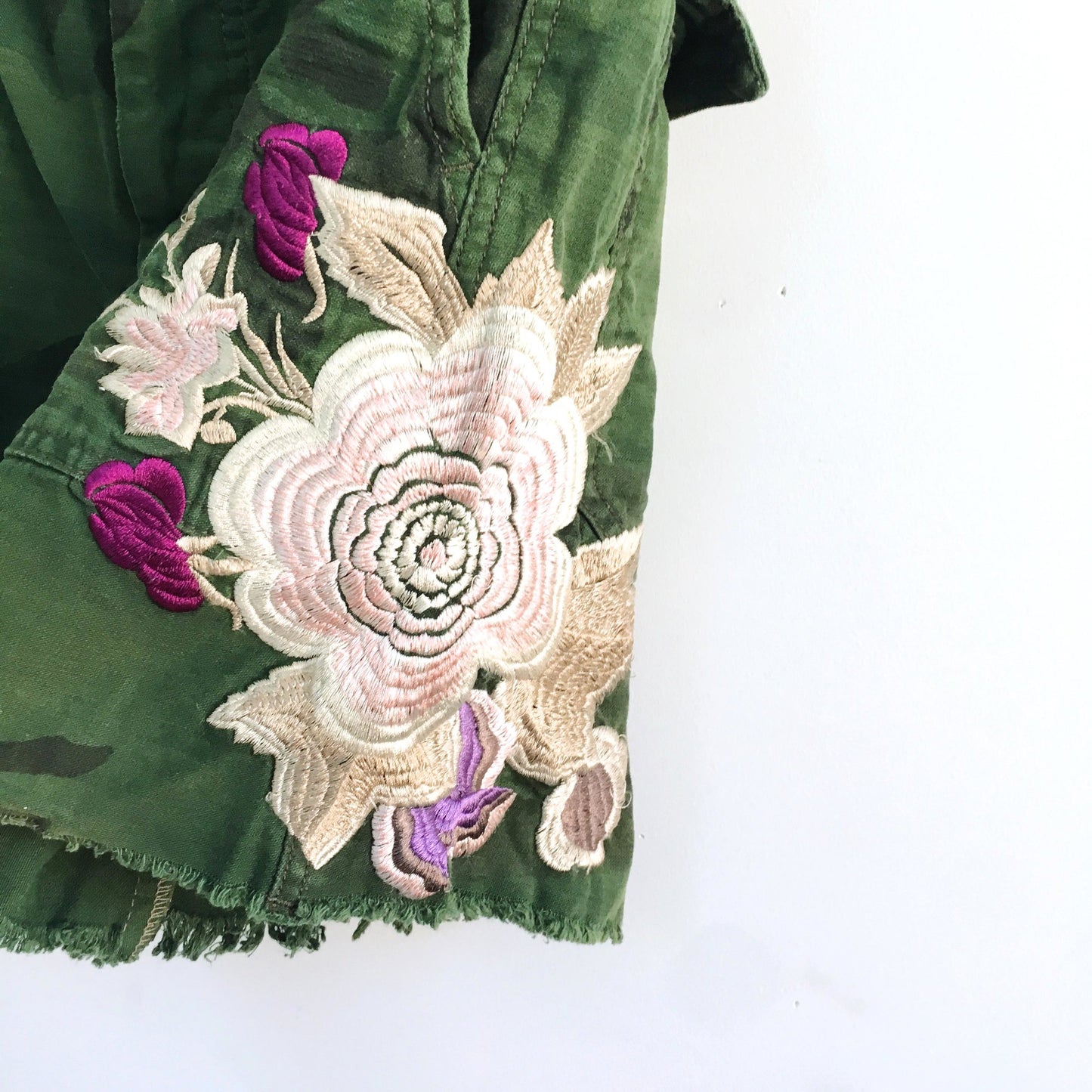 Free People Embroidered Scout Shorts - size 10