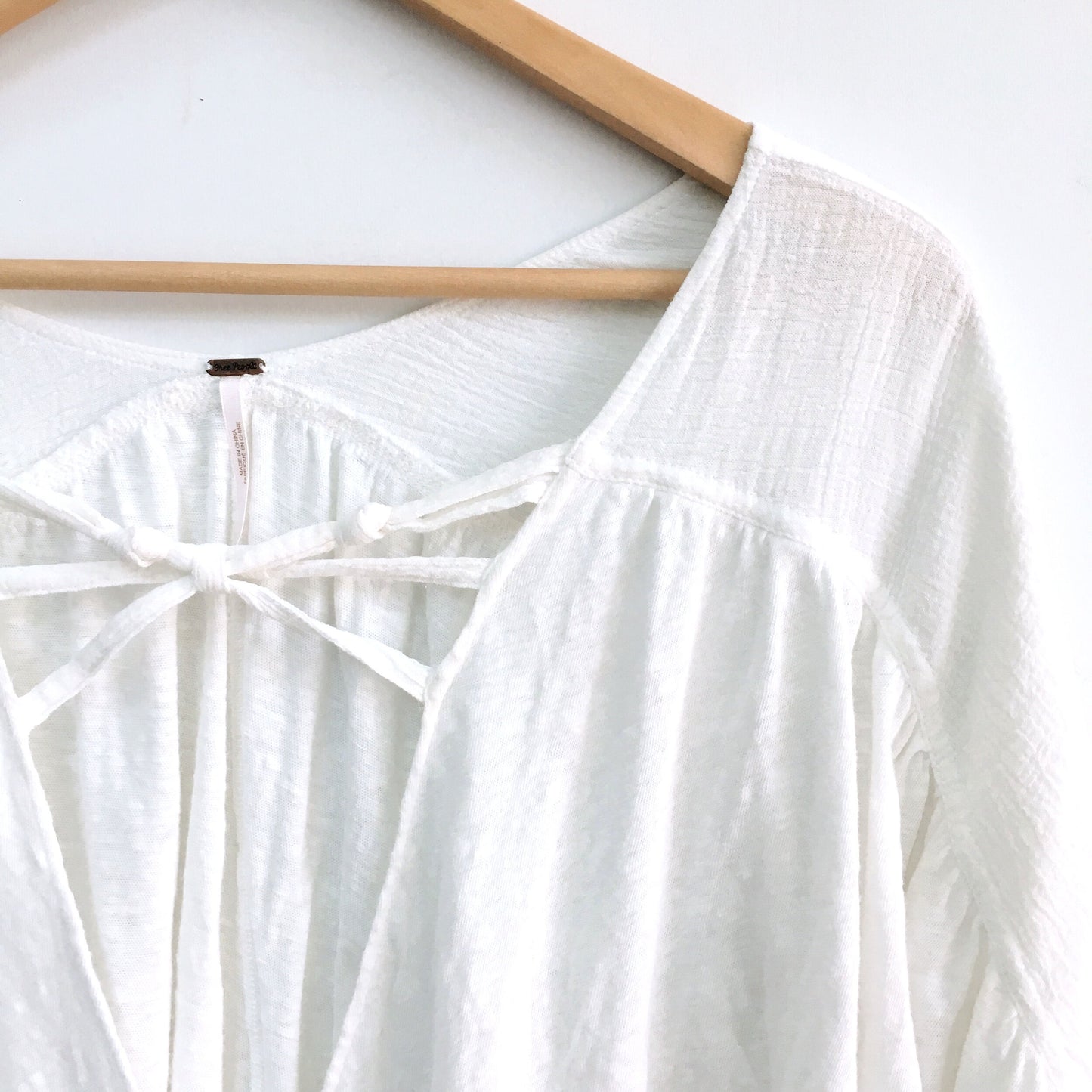 Free People criss cross wrap crop - size xs