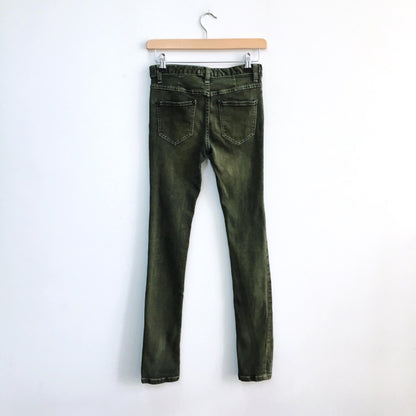 Free People Skinny Jean in army green - size 25