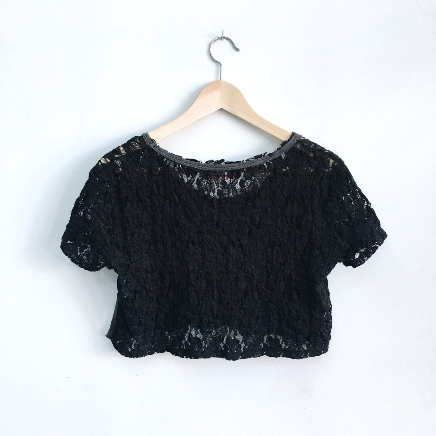 Free People stretch lace crop top - size xs