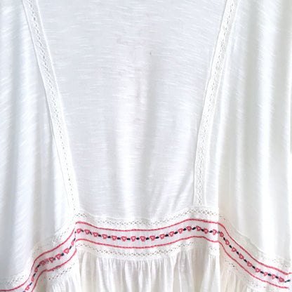 Free People Boho top with Embroidery - size Small
