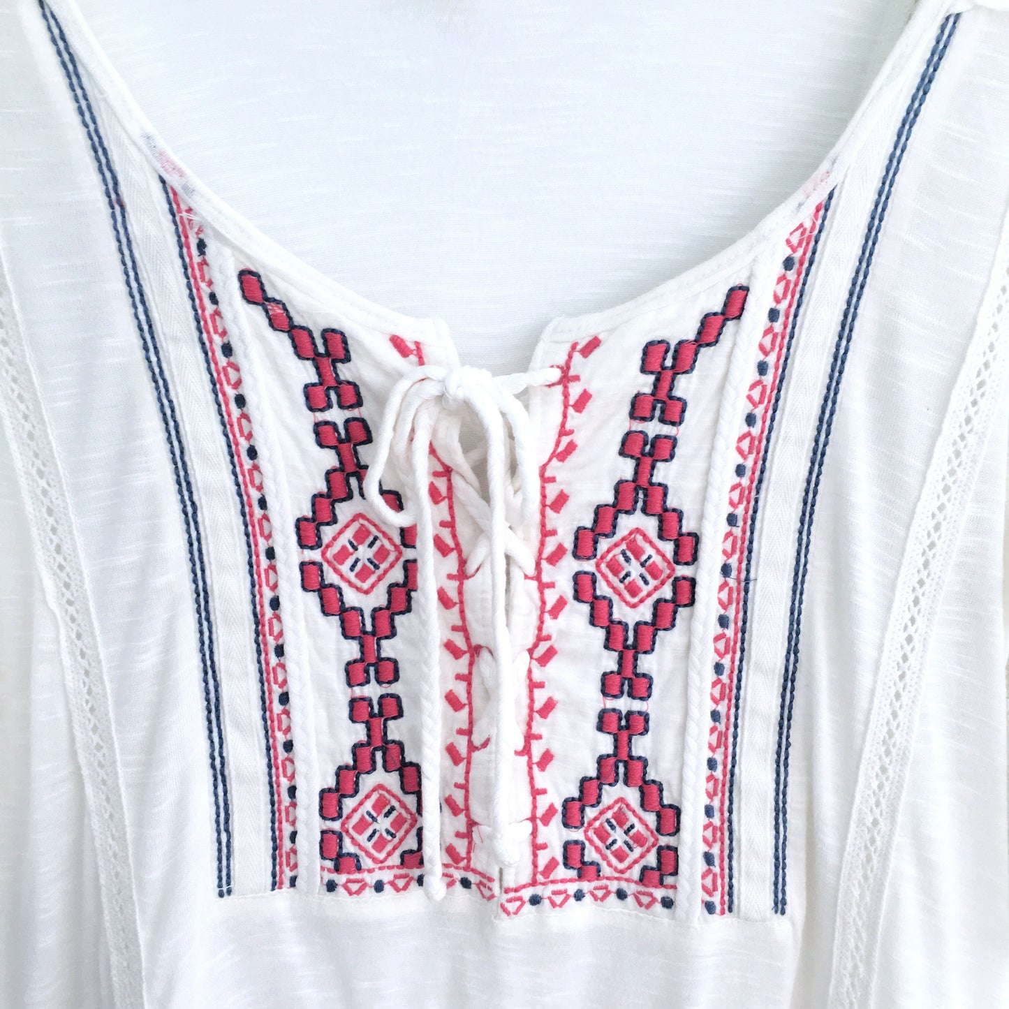 Free People Boho top with Embroidery - size Small