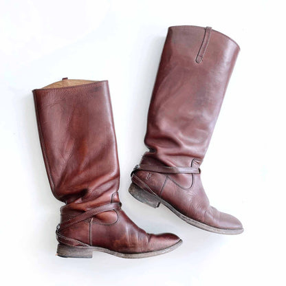 frye lindsay plate burnt red leather riding boot - size 6