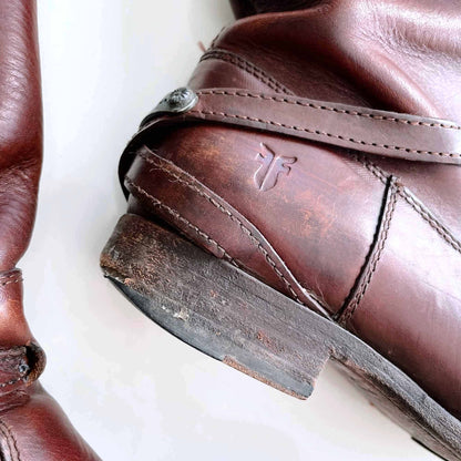 frye lindsay plate burnt red leather riding boot - size 6