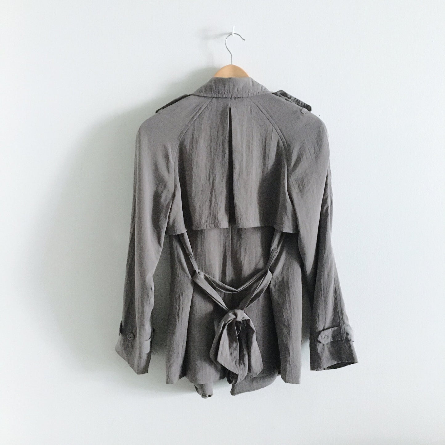 gap open waterfall belted trench - size xs