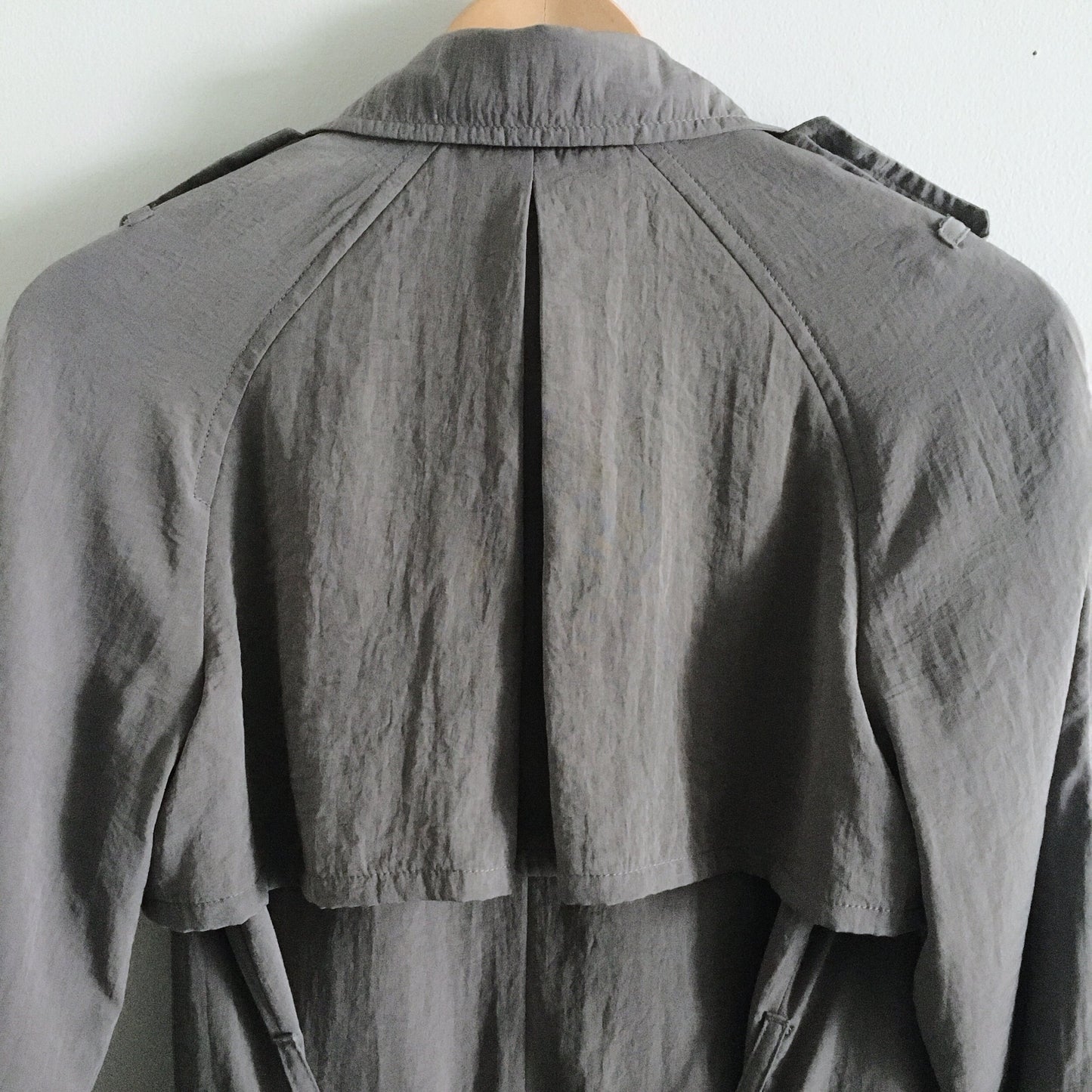 gap open waterfall belted trench - size xs