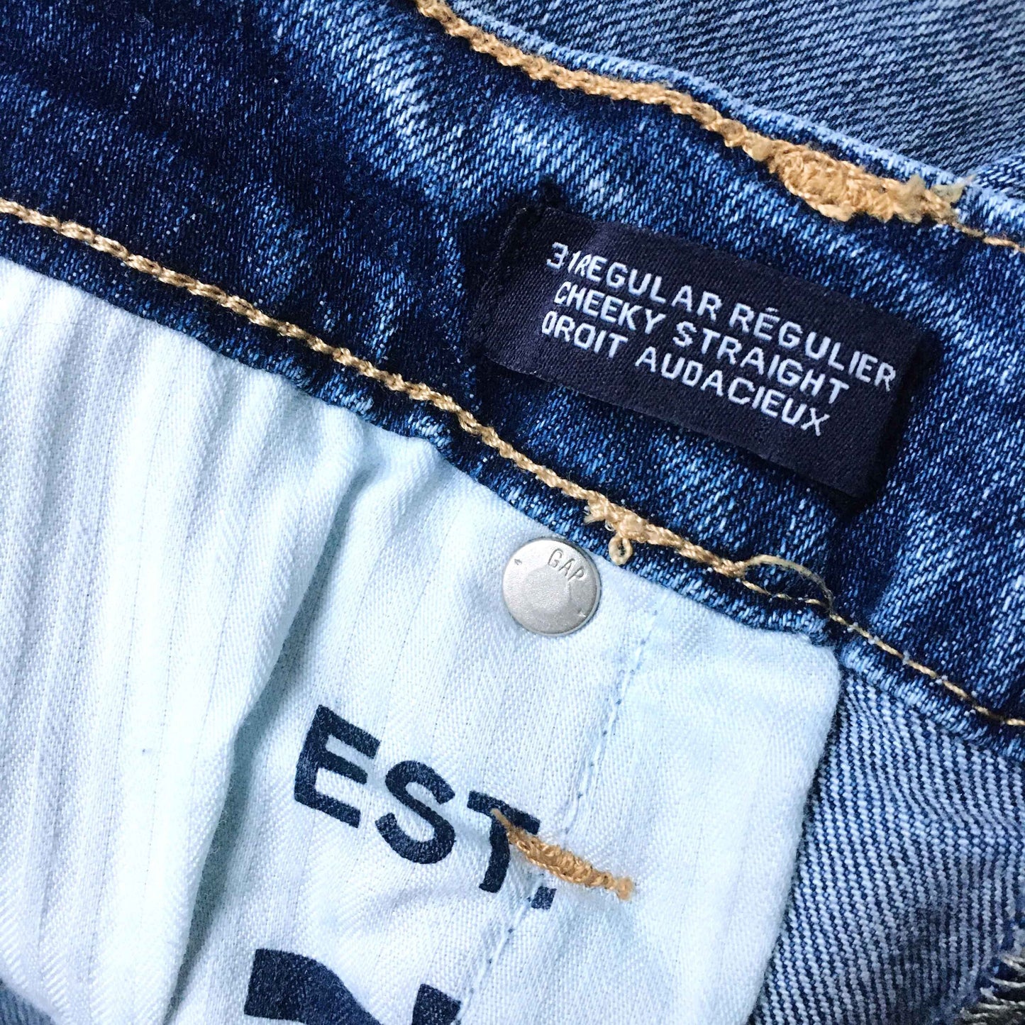 GAP high-rise cheeky straight jeans - size 31