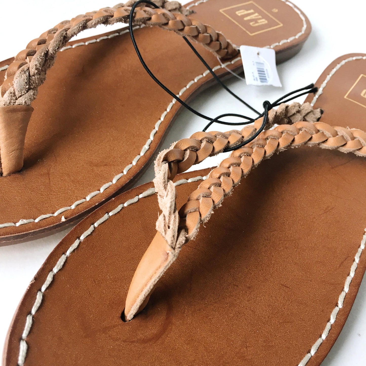 NWT GAP braided leather thong sandals - size 6