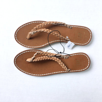 NWT GAP braided leather thong sandals - size 6