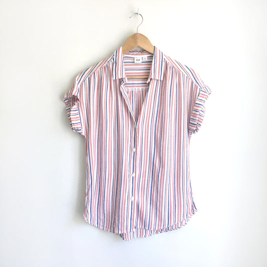 GAP striped buttondown shirt - size xs