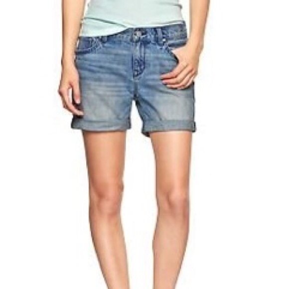 GAP Sexy Boyfriend Shorts - size 27