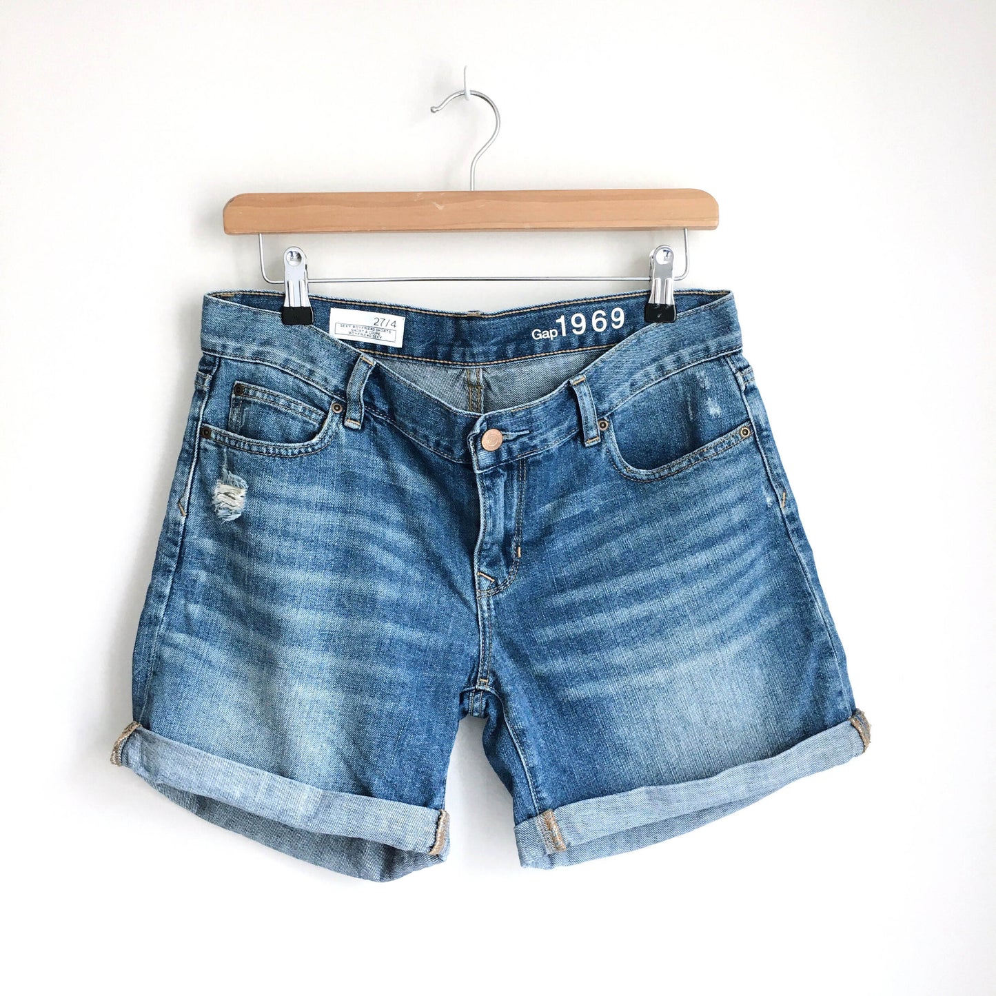 GAP Sexy Boyfriend Shorts - size 27