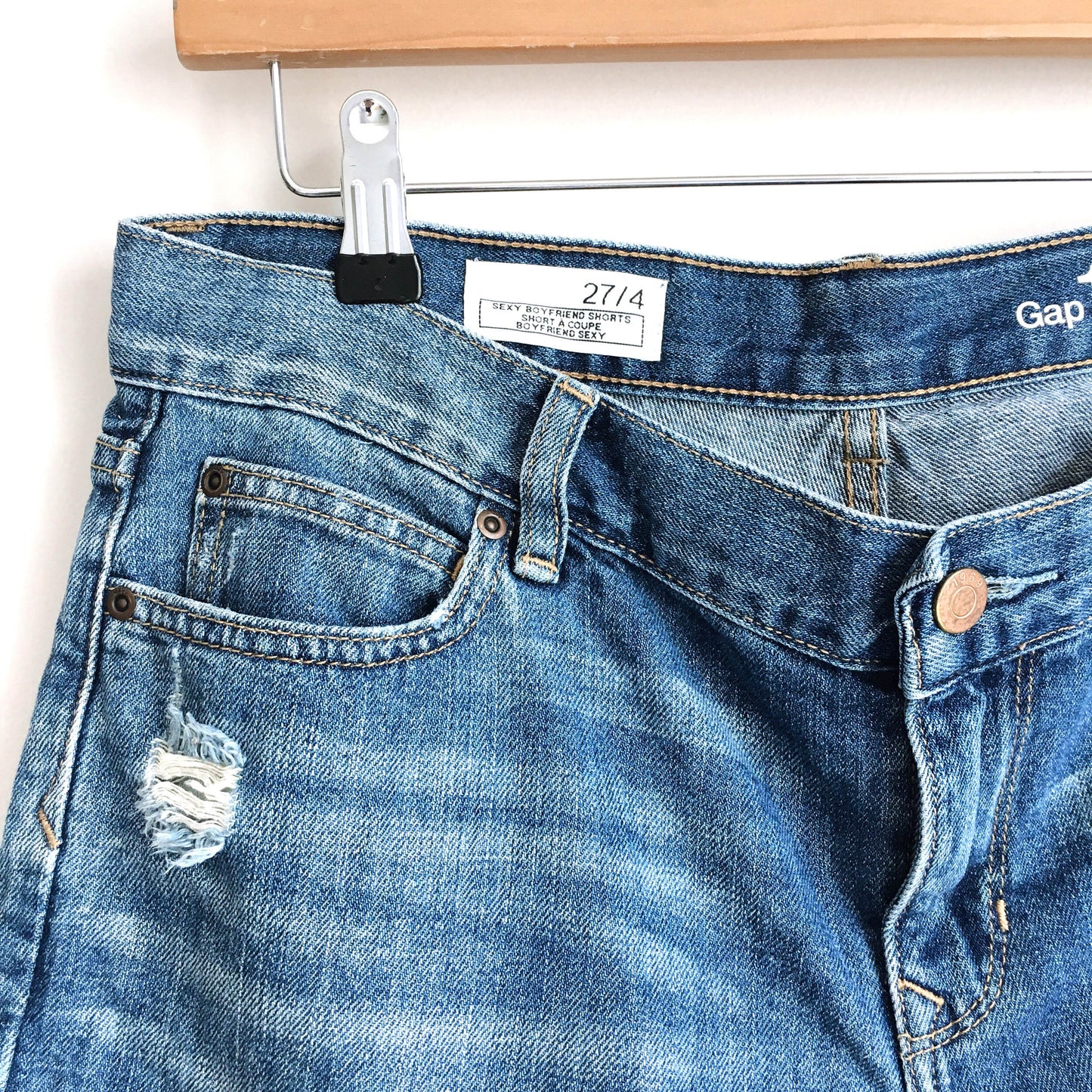 GAP Sexy Boyfriend Shorts - size 27