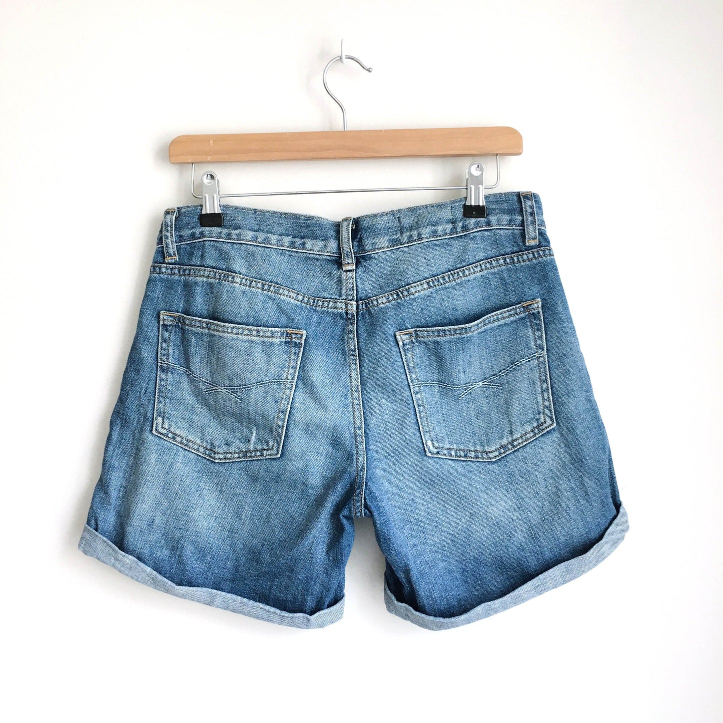 GAP Sexy Boyfriend Shorts - size 27