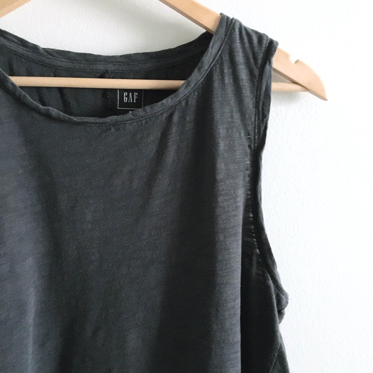 GAP marled high neck muscle slub tank - size Medium