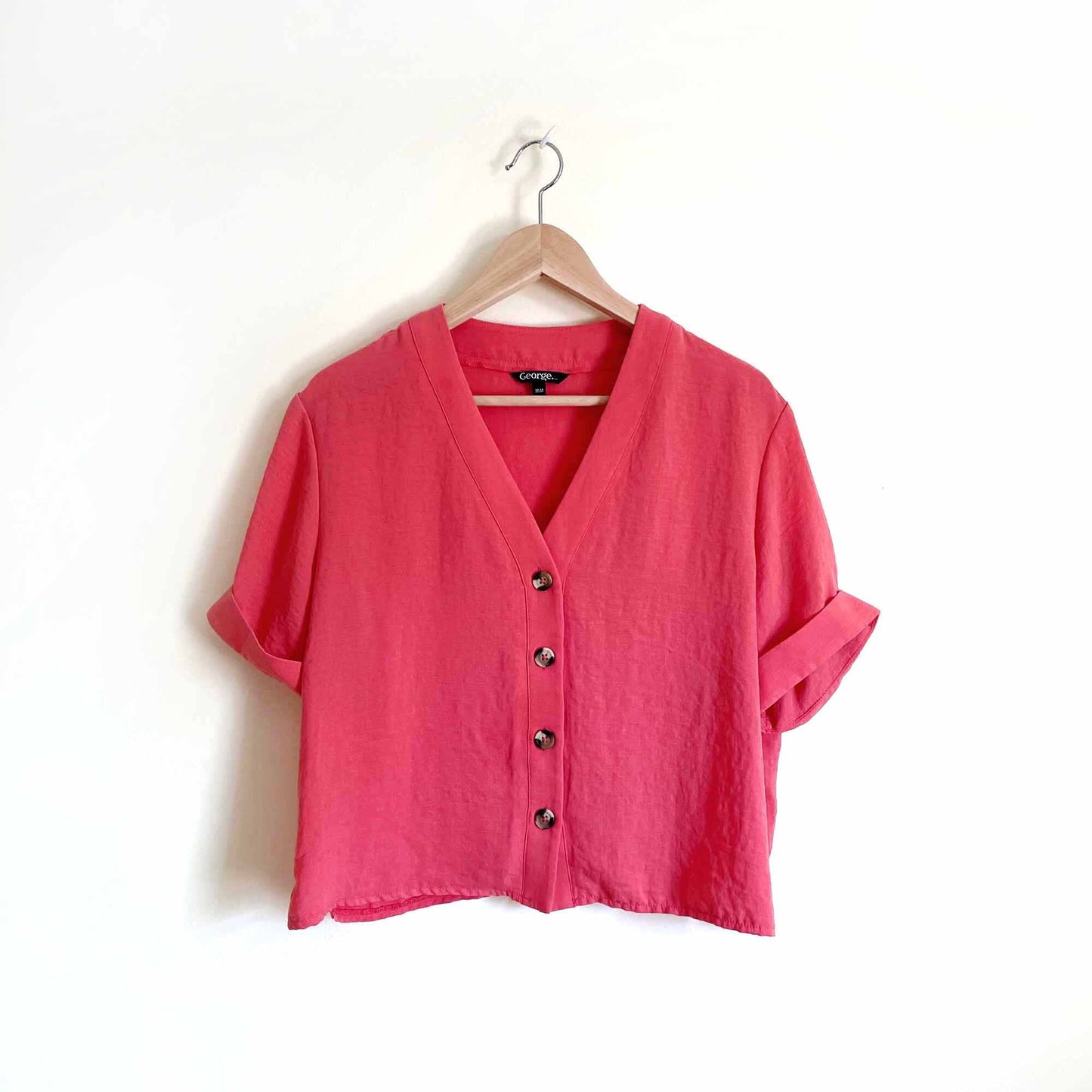 george rolled short sleeve v-neck coral button down - size medium
