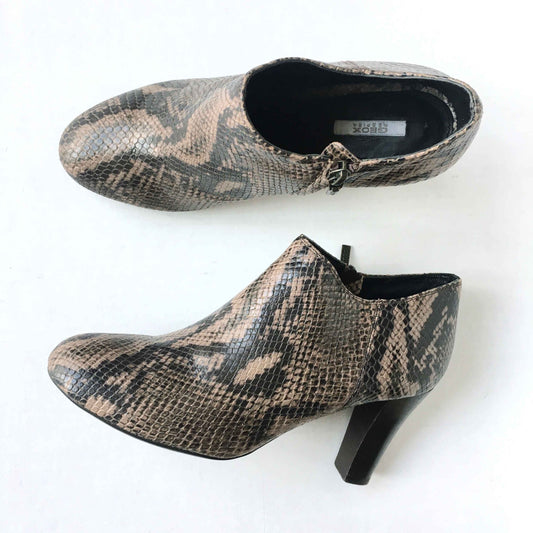 geox python printed leather ankle bootie - size 37.5