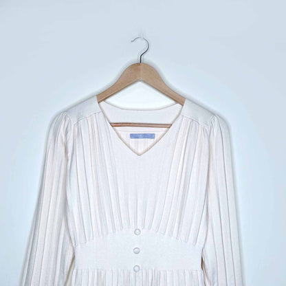 gg house accordion knit sweater dress - size medium