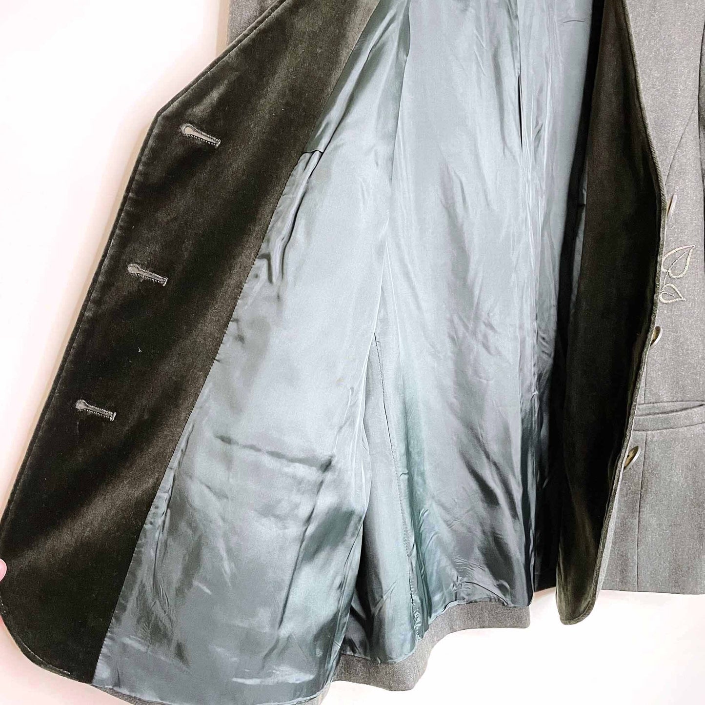 vintage selection de givenchy wool blazer with velvet trim - size 10W