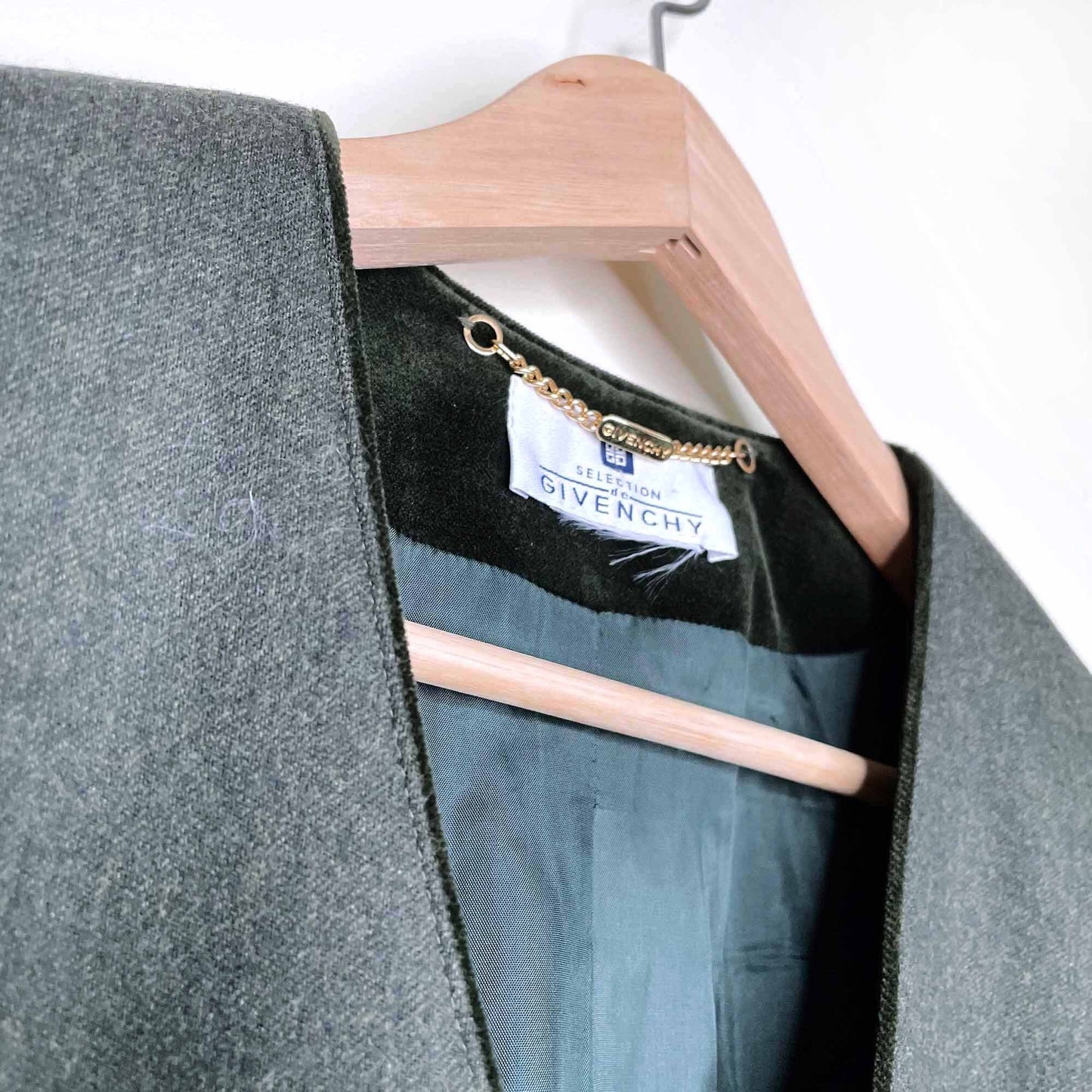 vintage selection de givenchy wool blazer with velvet trim - size 10W