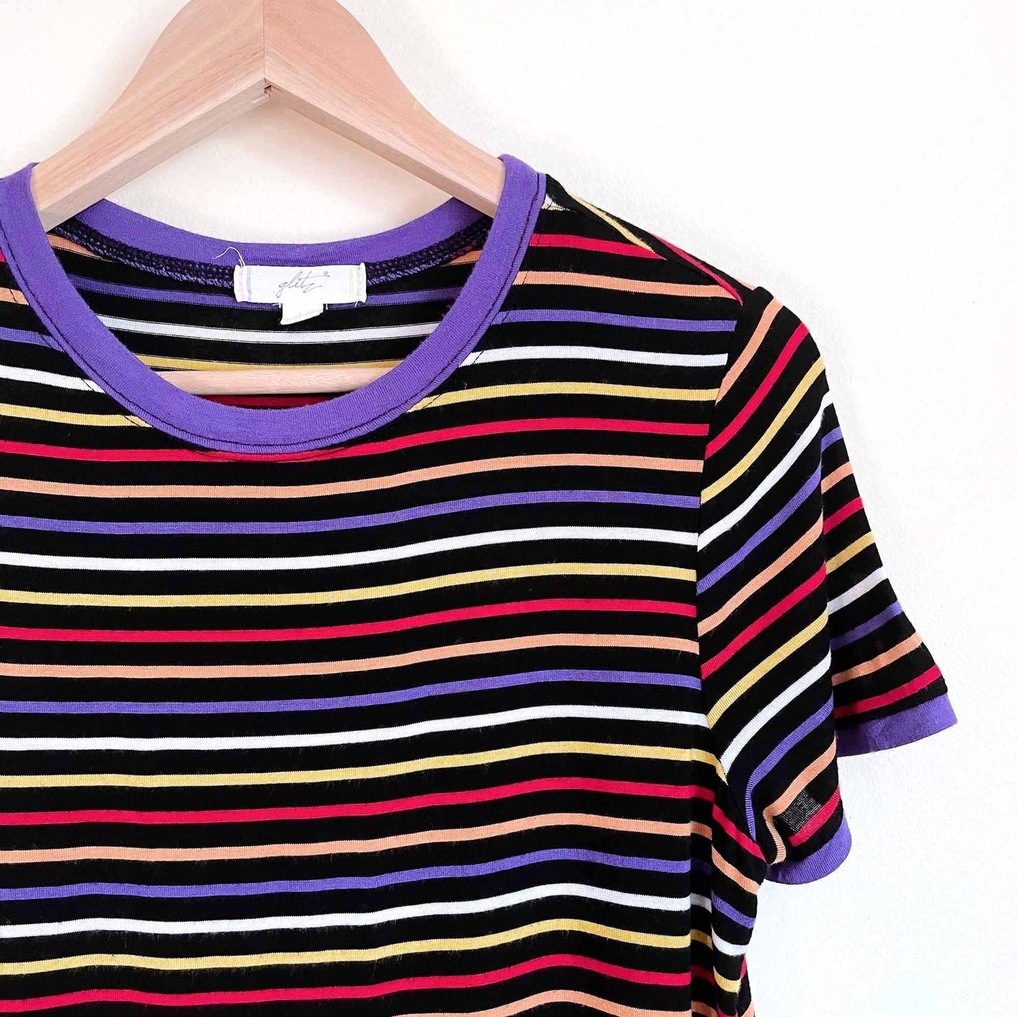 glitz multicolor stripe ringer tee - size large
