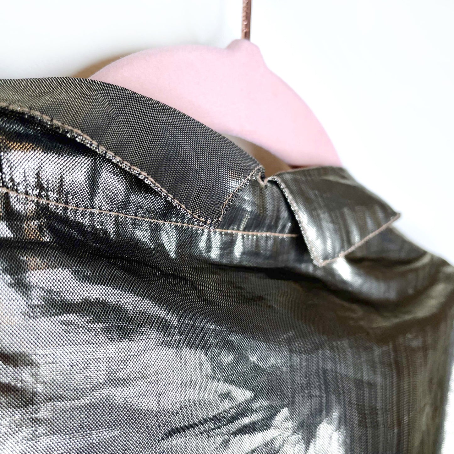 vintage body focus gold metallic jacket - size medium