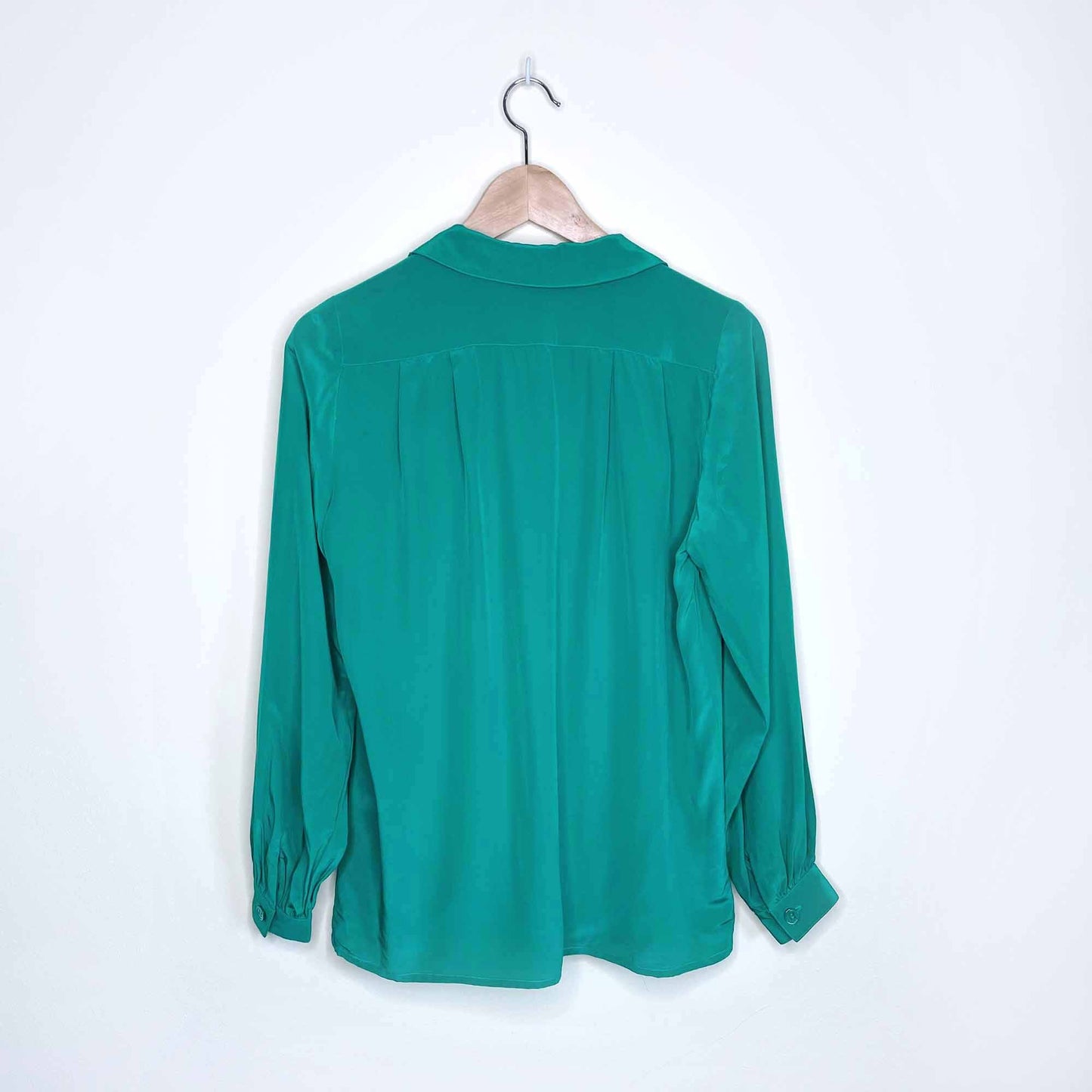 Vintage emerald green 100% silk blouse - size Medium