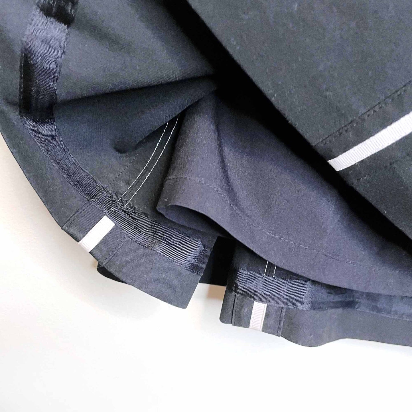 gucci 2000's high rise a-line skirt with contrast piping - size 8