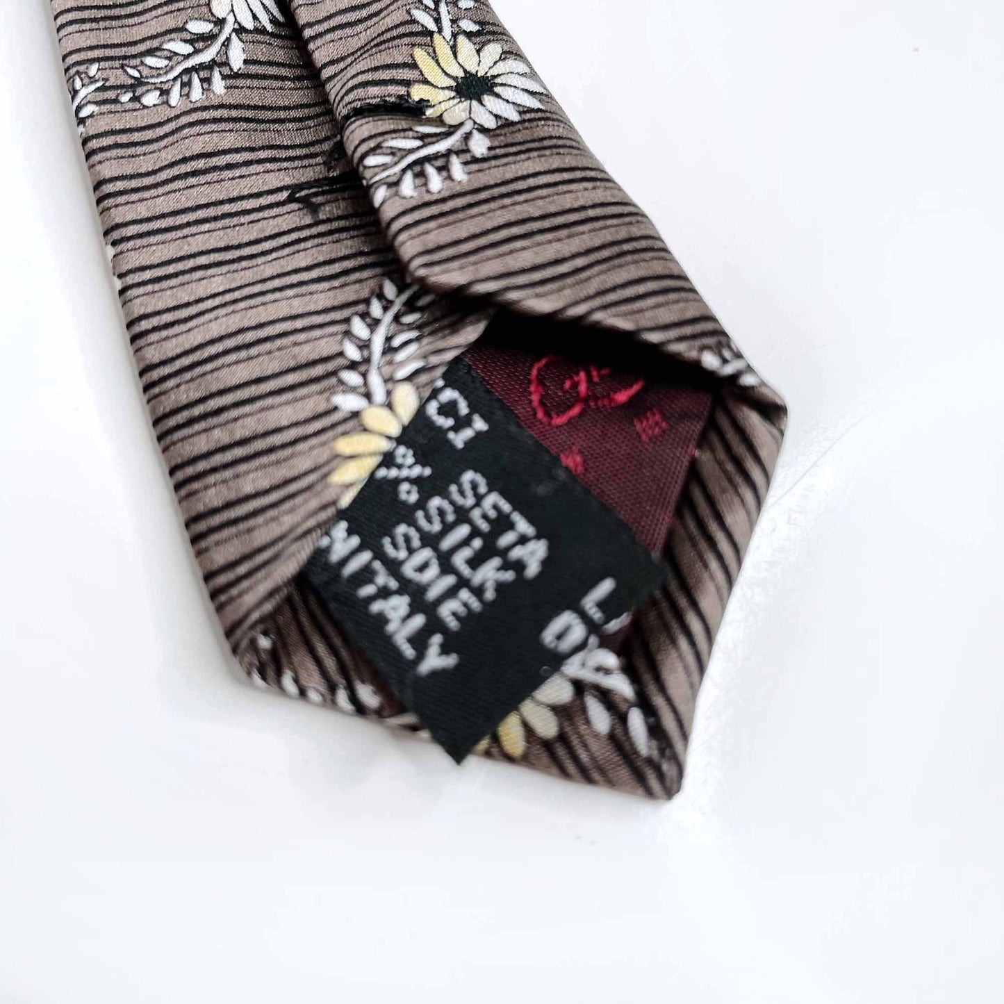 vintage gucci daisy floral silk neck tie